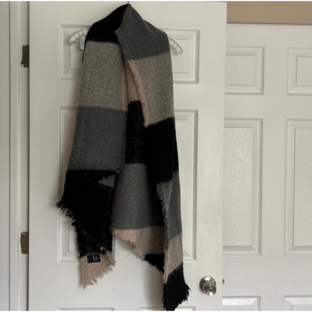 Express Gray Black Colorblock Scarf